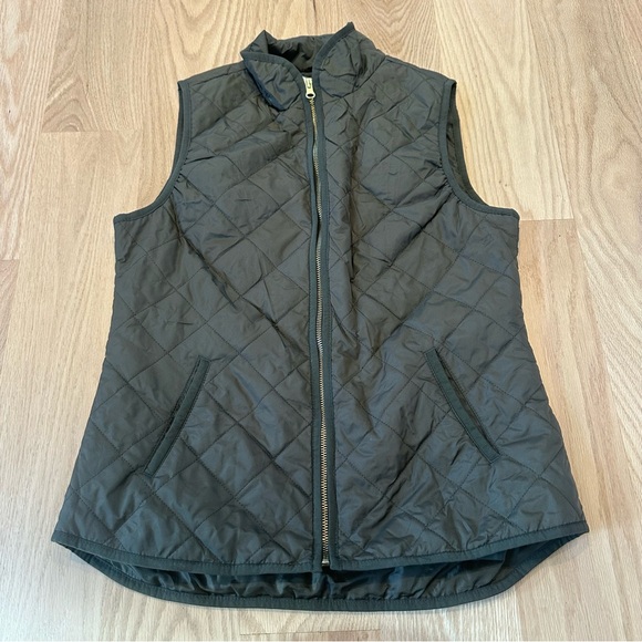 Small Quilted Olive Green Vest - Picture 2 of 6